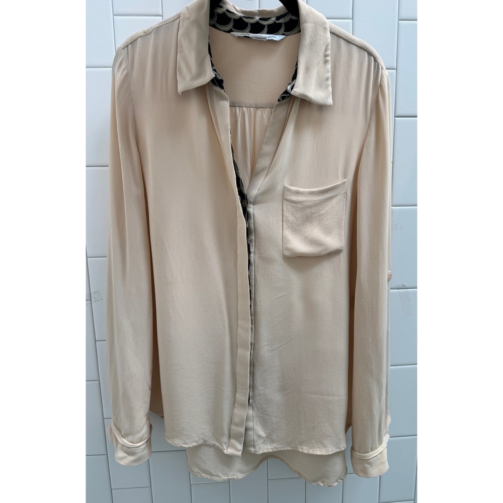 Diane von Furstenberg Blouse Wmn 10 Cream Silk Button Down Pocket Career Luxury